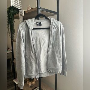 Gray Nike jacket with hood